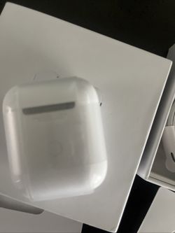 Apple AirPods Wireless Earbuds With Charging Case 