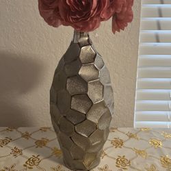 Vase/ No Flowers