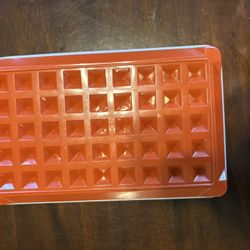 Vintage 1980's Tupperware Bacon Deli Meat Keeper Paprika Rust Orange w Sheer Lid