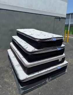 Queen Mattress and Box Spring Set