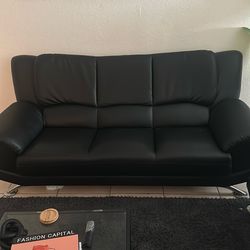 2-Piece Leather Couch Set – Excellent Condition