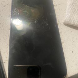 iPhone 13 Pro Max & 11 Pro Max Parts As Is Bad Screens