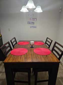 Dining table with 4 chair