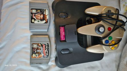 Nintendo 64 Console Bundle Comes with 007 GoldenEye and WCW Revenge