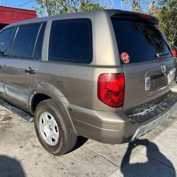 2004 Honda Pilot 