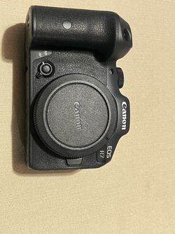 Canon EOS R7 Mirrorless Camera Body