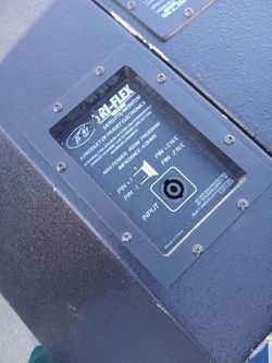 Pevey Speaker System  W Mixer