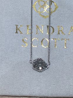 Kendra Scott Necklace