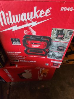 Milwaukee Carry On Power Inverter ( Tool Only)