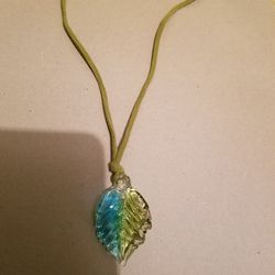 Unique leaf shape glass pendant