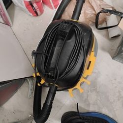 horsepower Wet/Dry Vacuum