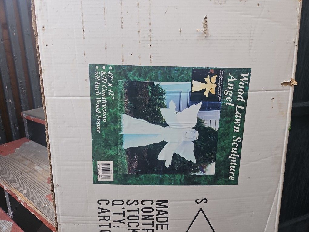 Lawn Angel Sculpture