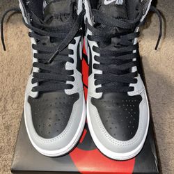 Jordan 1 High Black/ Smoke Grey-White