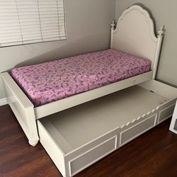 Kids Twin Bed Frame w/ Pull-Out Trundle