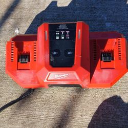 Milwaukee Supercharger 18v