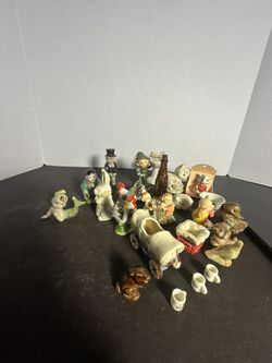 Vintage 25pc Miniature Figurine Lot Ceramic Porcelain Animals People Decor