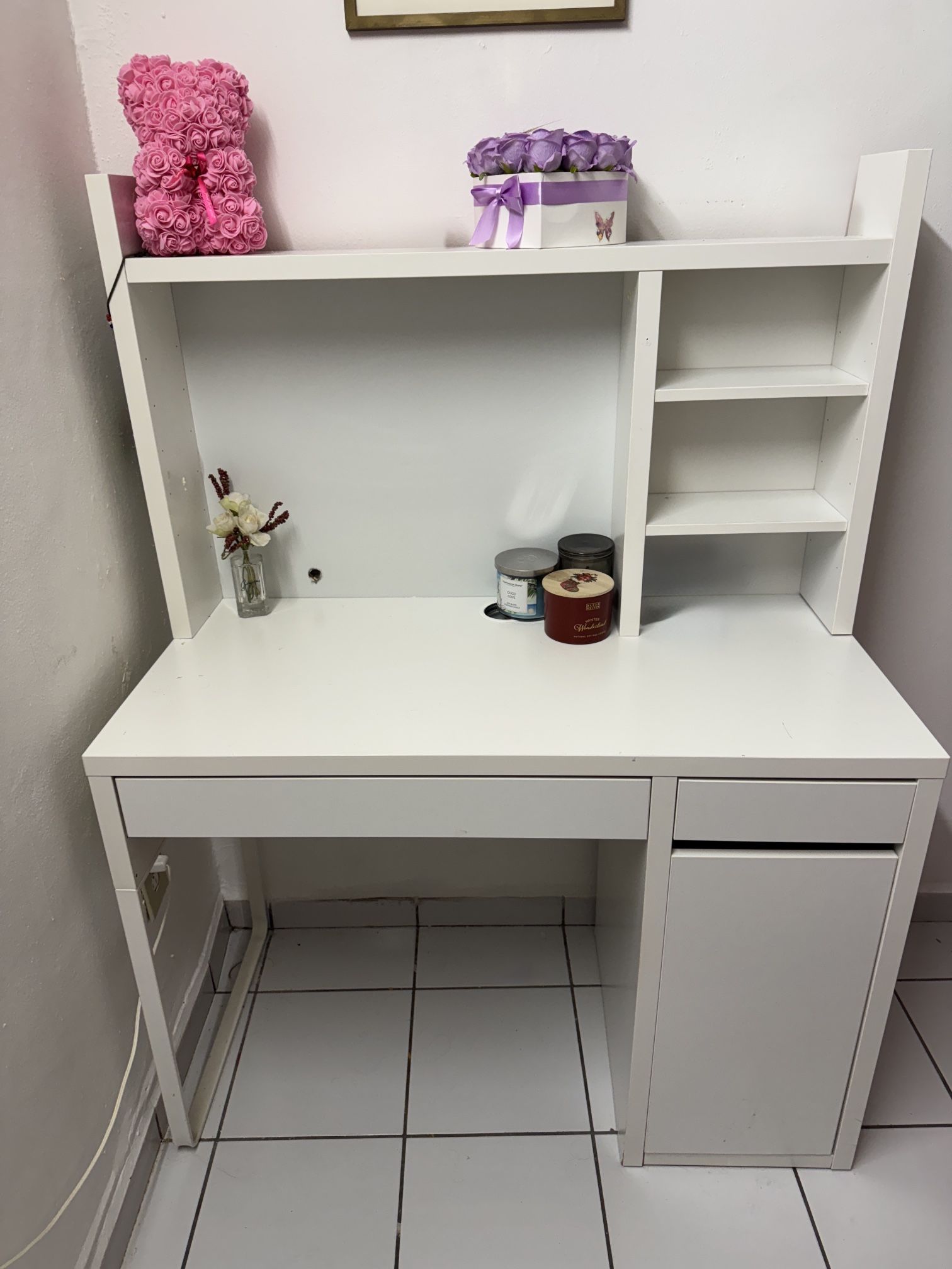 IKEA Micke Desk With Hutch Add On
