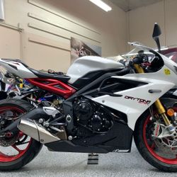 2014 Triumph 675R