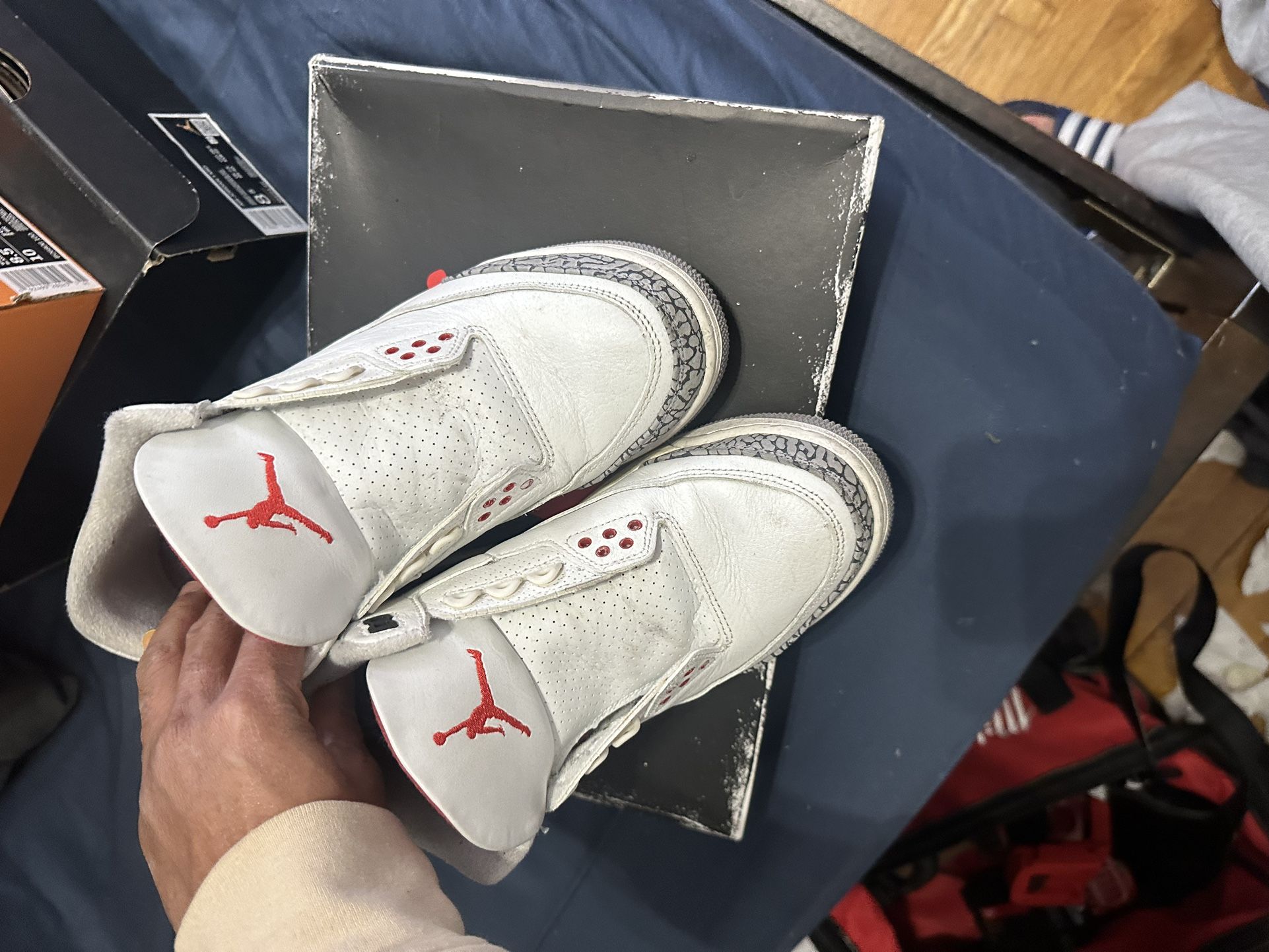 Size 8 on the forces 8 1/2 on others