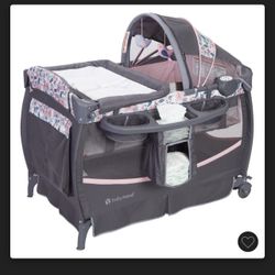 Baby Trend deluxe II Nursery Center Portable Playard