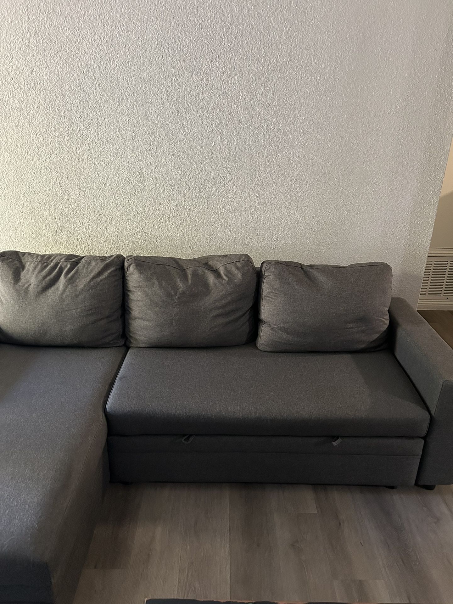 Sofa With Storage And Pull-Out