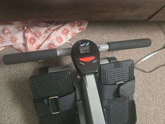 Sunny Health & Fitness Rowing Machine