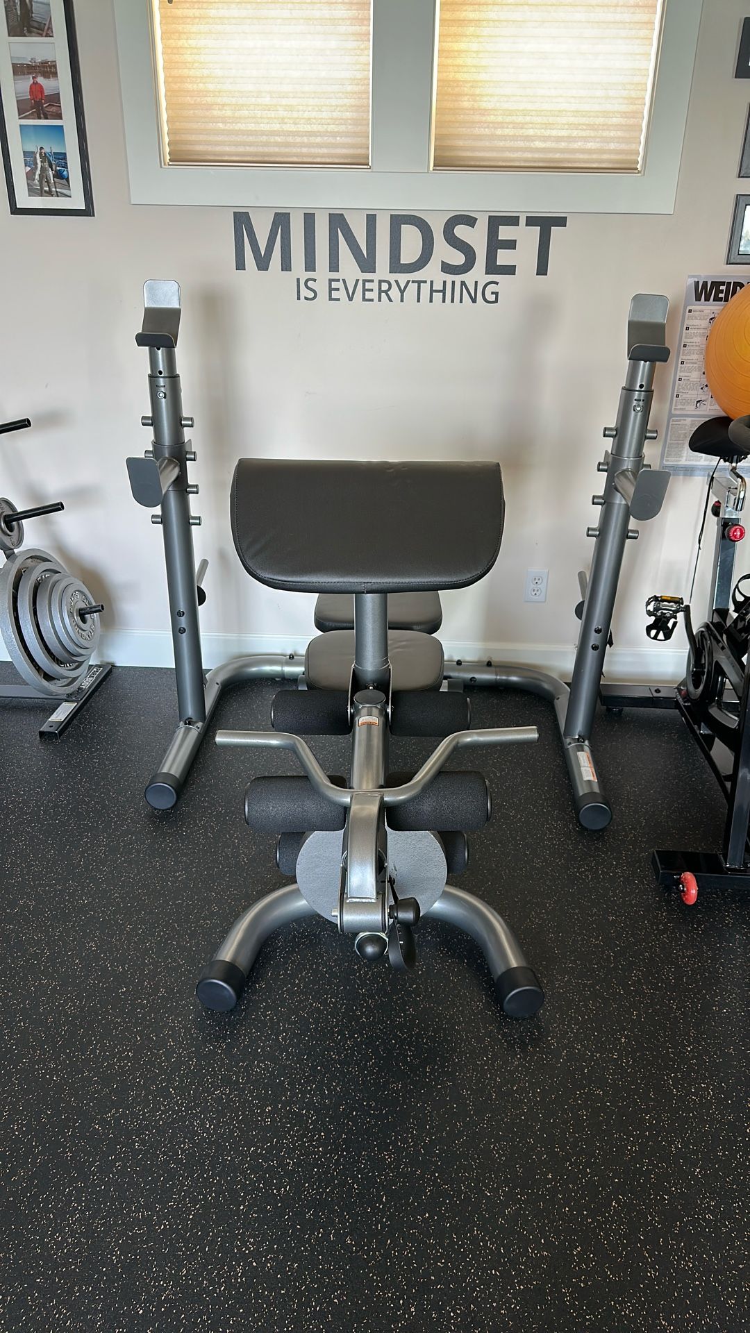 Adjustable Weight Bench