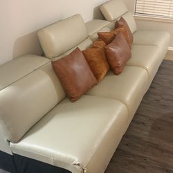 Crème Color Sectional