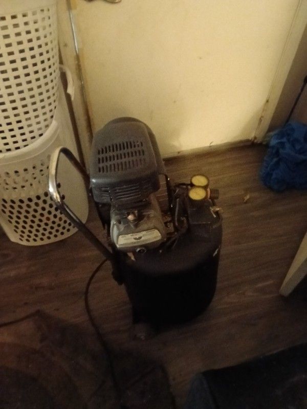 Portable Air Compressor 