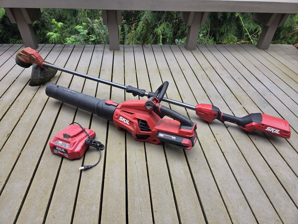 Weed Whacker And Leaf Blower