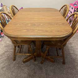 Cochrane Extendable Table and 4 Chairs