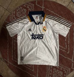 Real Madrid 1(contact info removed) Retro Kit