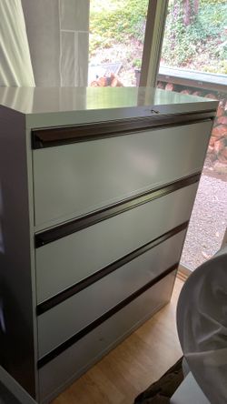 Four drawer locking file tower