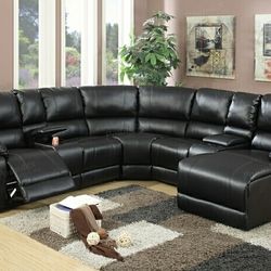 Brand New Black  Leather Reclining Motion Sectional Sofa 