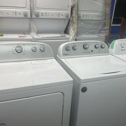 Washer dryer set