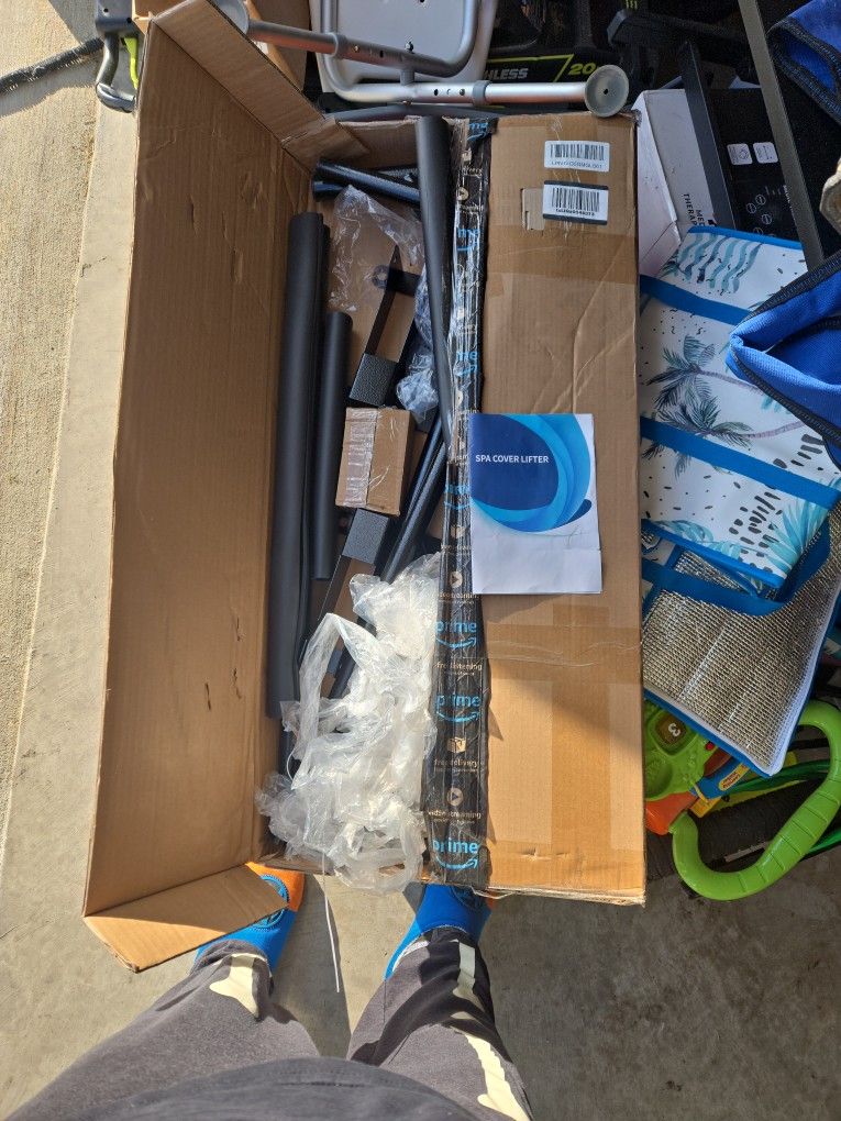 Hot Tub Cover Assist