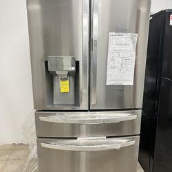 LG 4 Door Refrige With Fresh Drawer Model: LRMDS3006S 