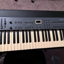 M - Audio Midi 88 Key Keyboard 