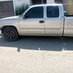 2004 Chevy Silverado 