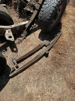 Chevrolet 3500 rear leaf springs with lift block