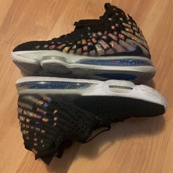 LeBron 17 'James Gang'