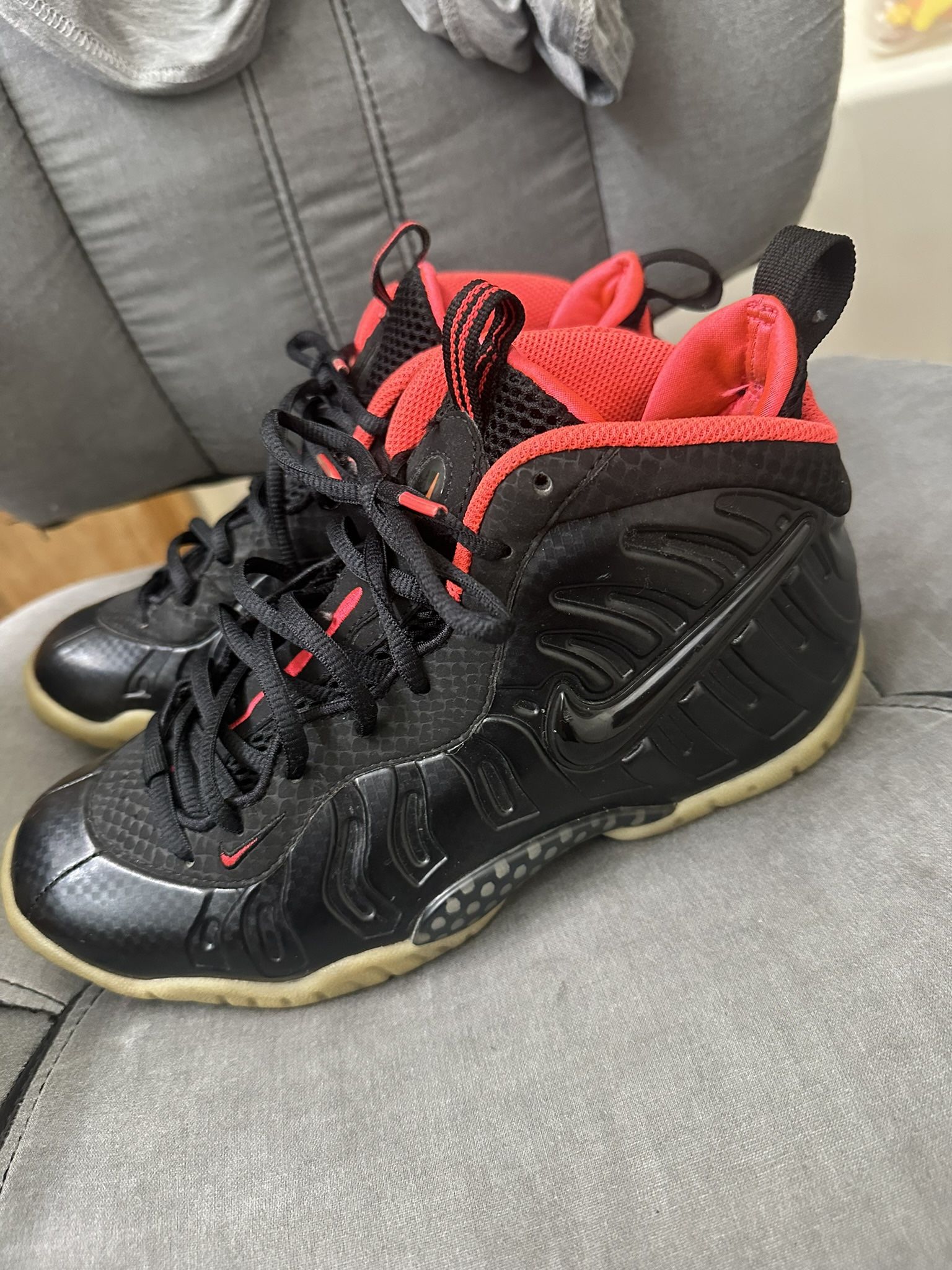 Yeezy foams Sz 7, Jordan 5s Sz 6.5