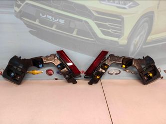 2022-2024 KIA EV6 LH AND RH REAR BUMPER BRACKETS W/REFLECTOR