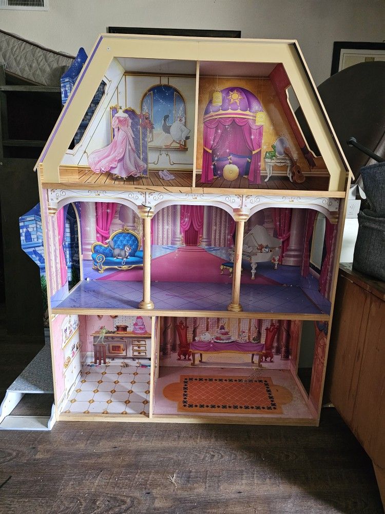 Doll House
