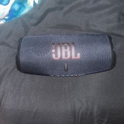 JBL charge 5