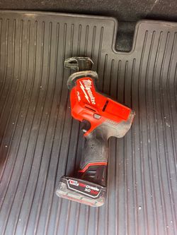 Milwaukee m12 haczall fuel con bateria $90 firme precio