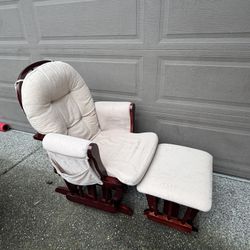 Glider rocking chair 