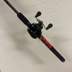 Ugly Stik GX2 Baitcast Fishing Rod And Reel Combo 6'6" 2 Piece medium Action (Old And New Models)
