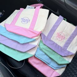 Selling authentic Trader Joe’s Easter pastel mini tote bags – these are the viral, hard-to-find bags everyone’s been lining up for!