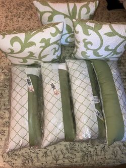 Decorative Throw Pillows